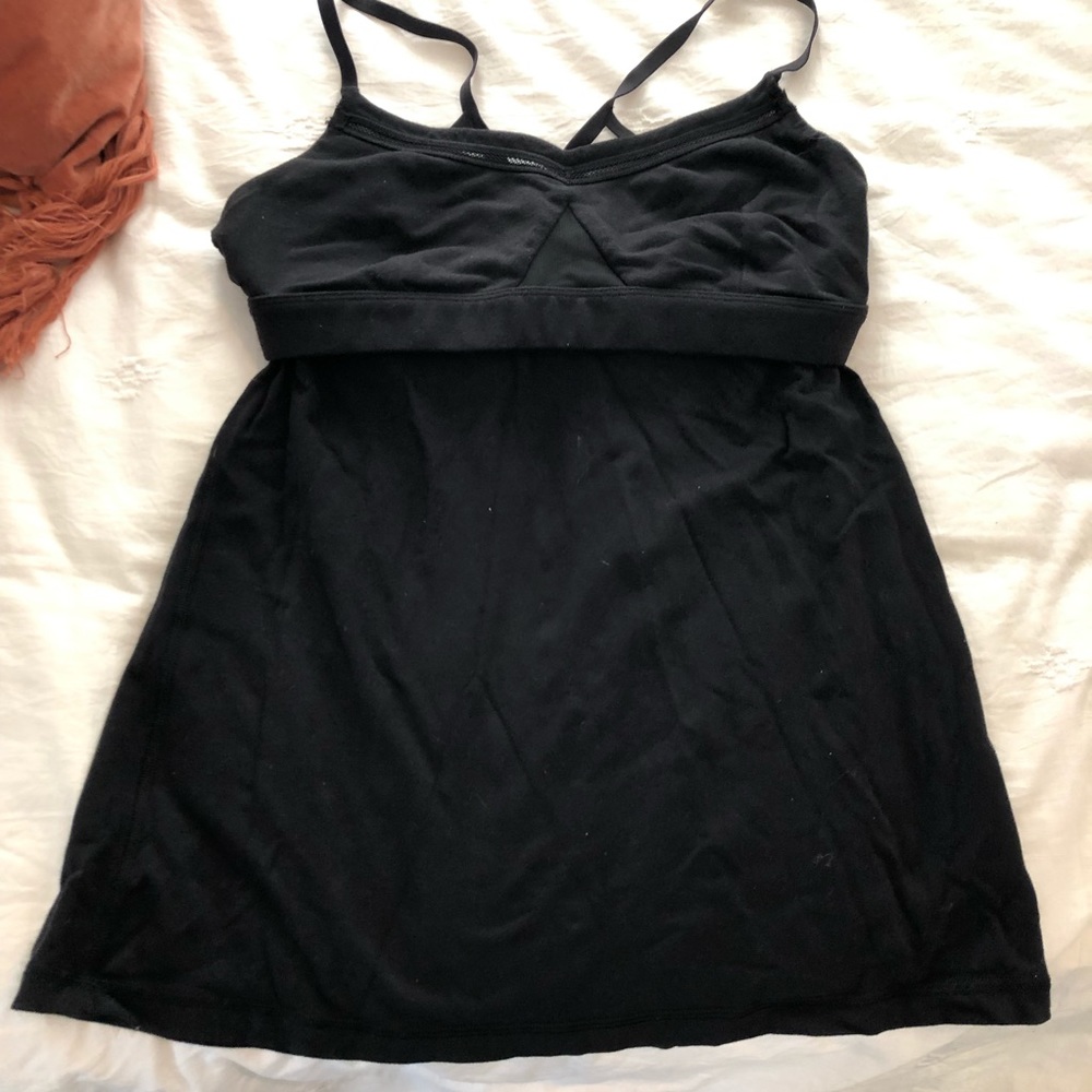 Lululemon strappy tank size 8. Built in bra.